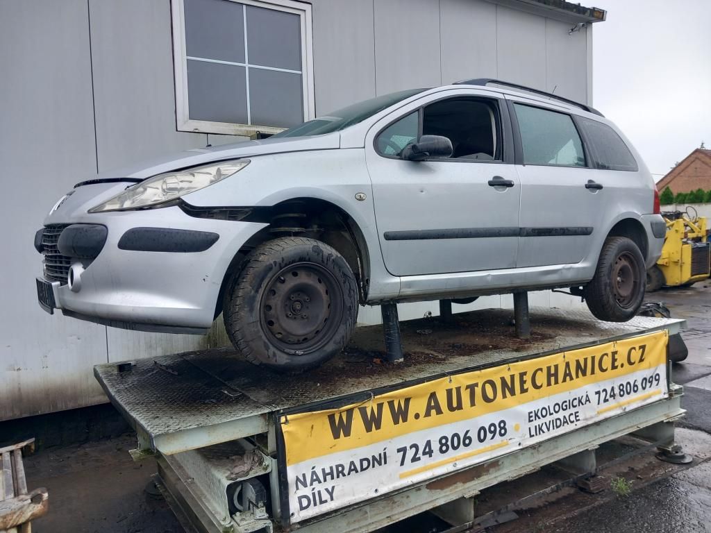 Peugeot 307 9HX, 2006