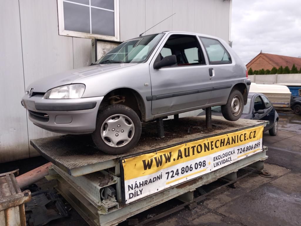 Peugeot 106 HFX, 2000