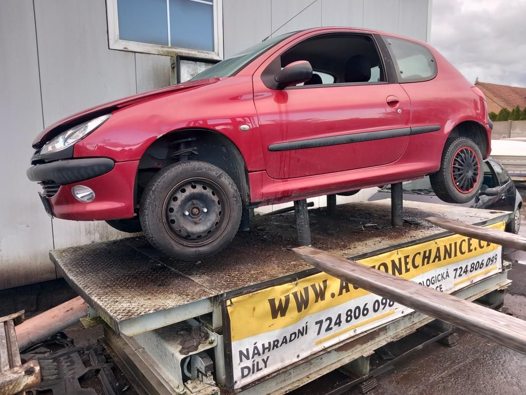 Peugeot 206 HFX, 2002