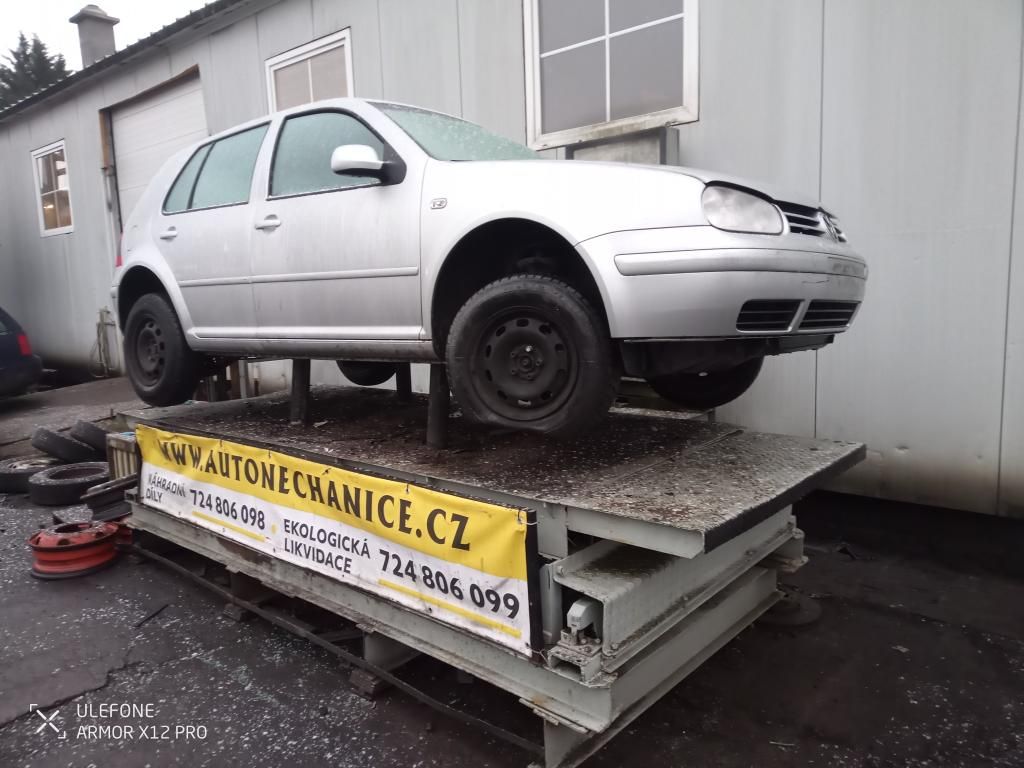 Volkswagen Golf 1.9TDi 74kW, 2001